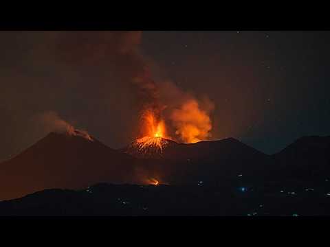 Etna erupts again: chaos at Catania airport, risk of higher air fares
