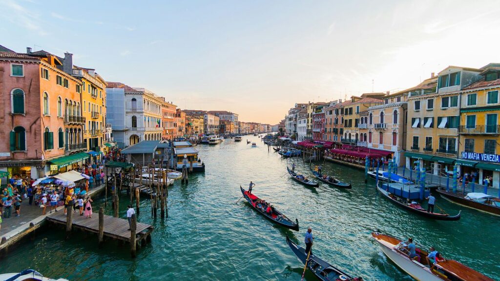 Venice daytripper fee will double for some days in 2025