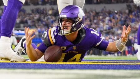 NFL world erupts in fury over missed facemask penalty after Vikings’ Sam Darnold has helmet twisted around