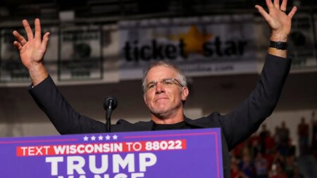 Brett Favre likens Donald Trump as president to Packers: ‘A winner’