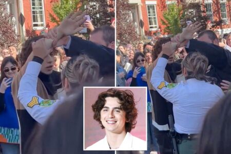 Timothée Chalamet NYC look-alike contest broken up by cops as event with  prize devolves into chaos: ‘Let him go!’