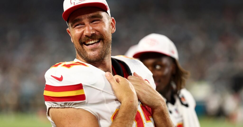 Travis Kelce Scored 1st Touchdown of NFL Season on National Tight End Day