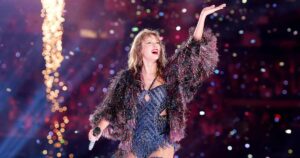 Taylor Swift Does Another Football Move During ‘Midnight Rain’ Dance — This Time Miming a Touchdown