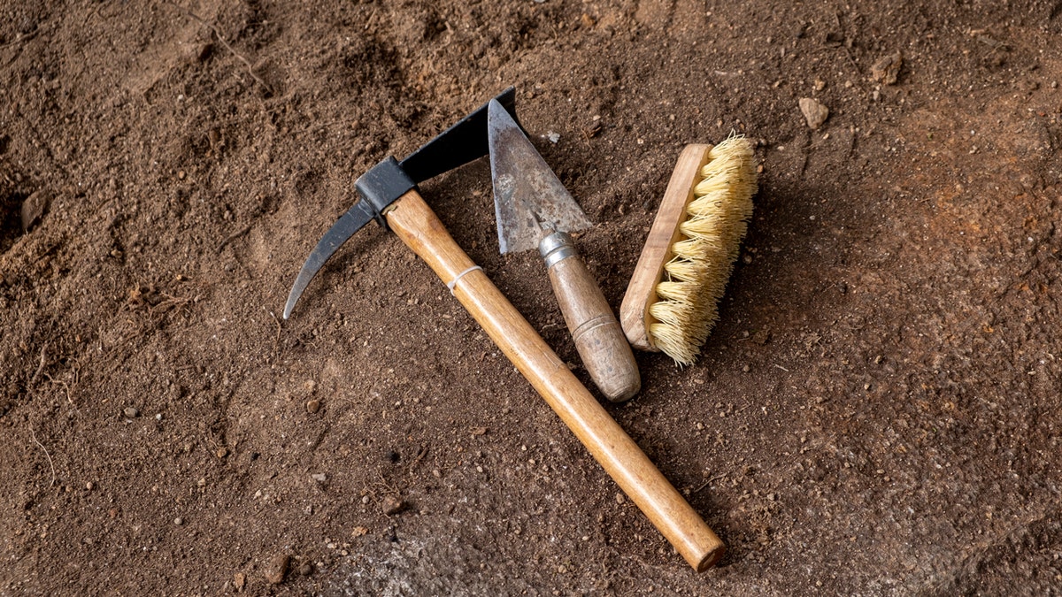 Excavation tools