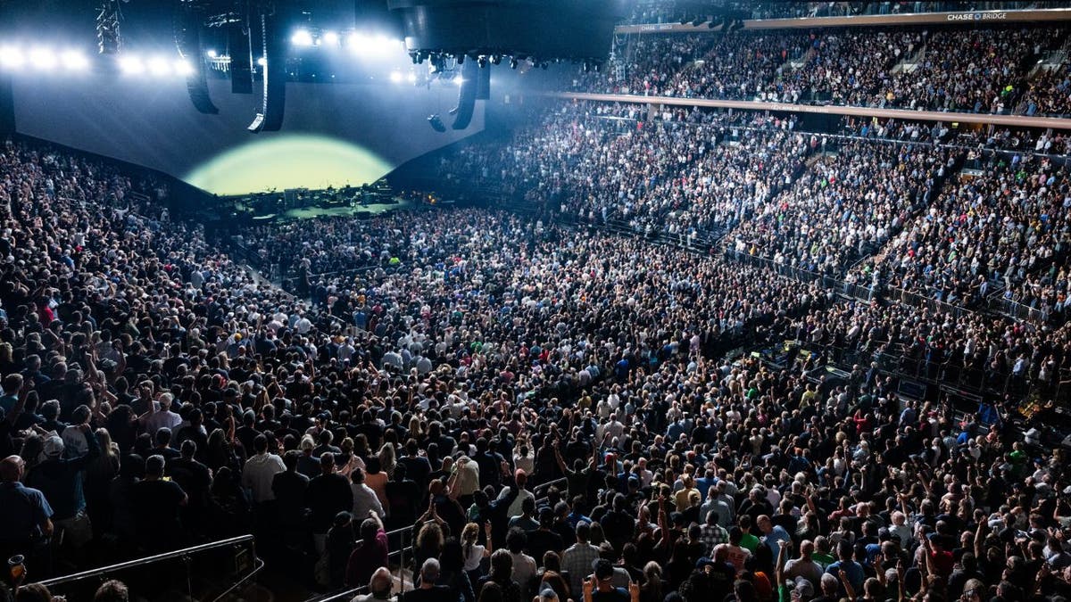 Madison Square Garden crowd