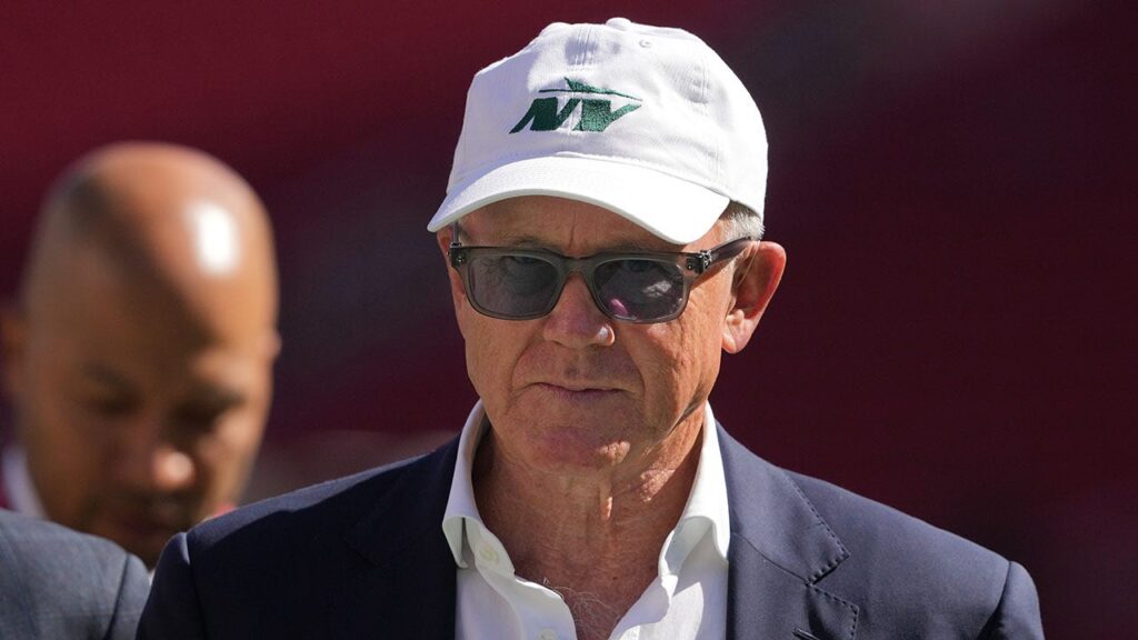 Jets owner Woody Johnson tees off on Democrats for rhetoric against Trump, his supporters