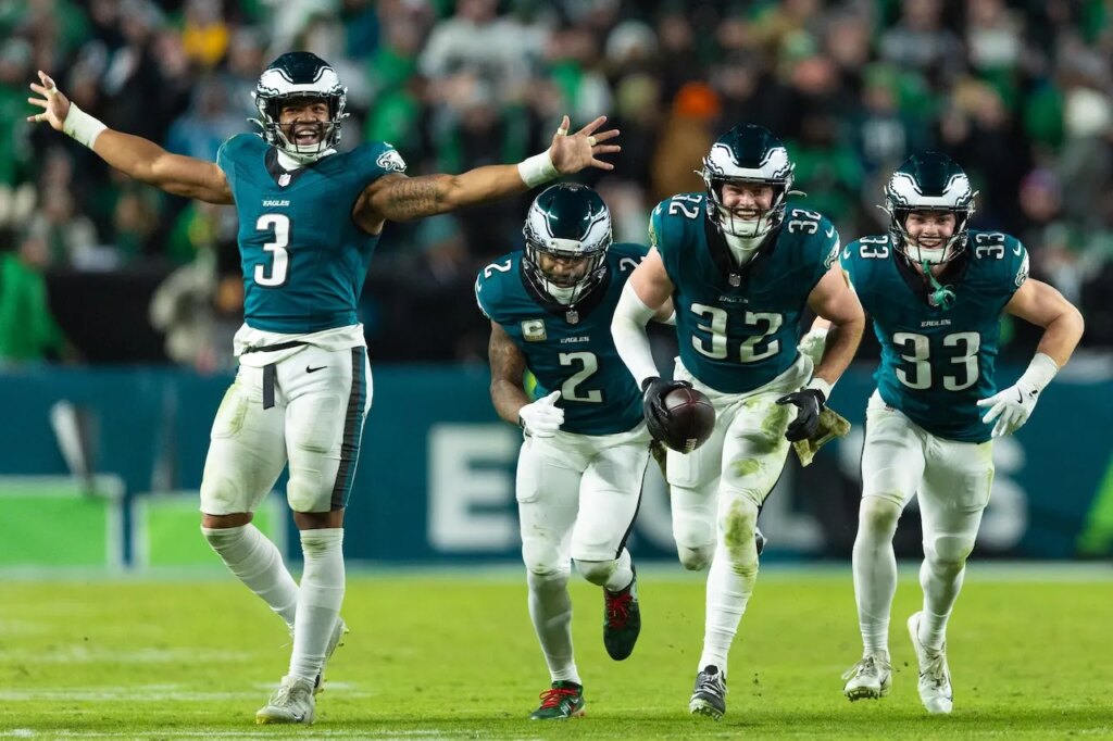 Eagles defeat Commanders in pivotal divisional game with 4th quarter surge