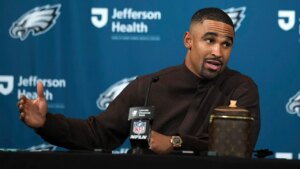 Eagles’ Jalen Hurts gives curious answer about clearing concussion protocol in win over Commanders