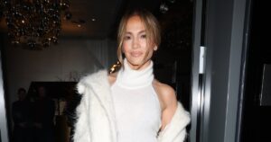 Jennifer Lopez’s Self-Care Regime for Less Stress and Perfect Skin