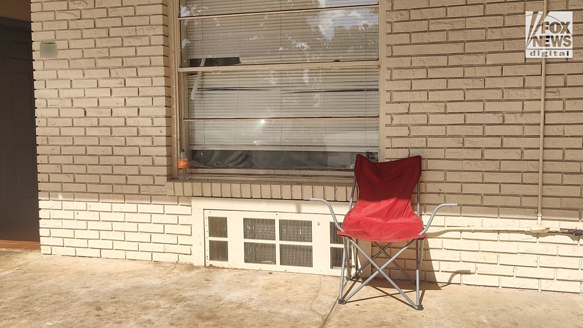 An exterior view of Jose Antonio Ibarra’s apartment in Athens, Georgia