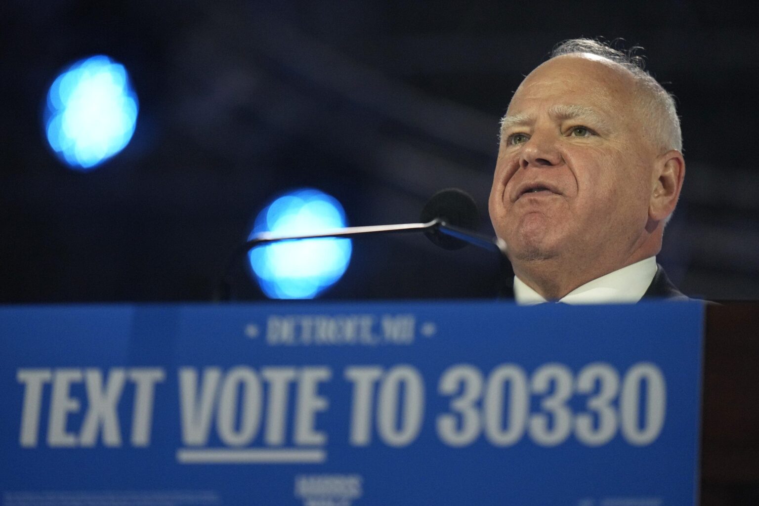 Tim Walz talks abortion during final campaign rally with Michigan voters: ‘Everything is on the line’