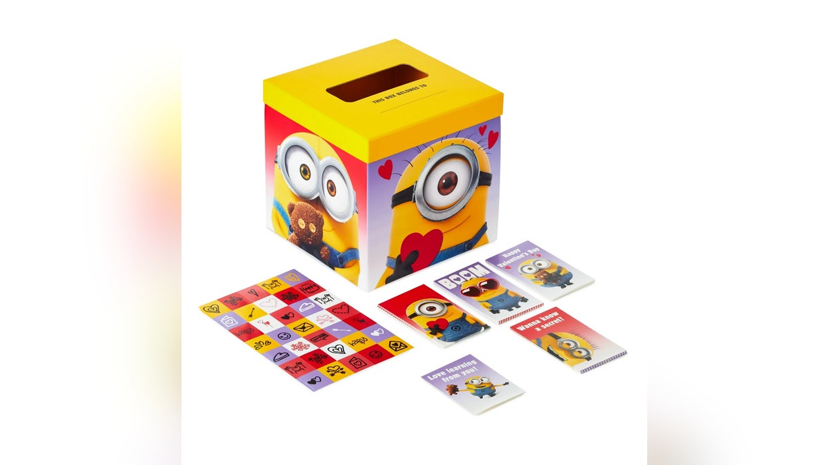 Pop culture cards are an excellent way for kids to connect with classmates over shared interests and favorite characters. 