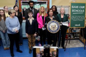 Hochul, Gillibrand say NY communities will increase property taxes if Trump cuts Department of Education