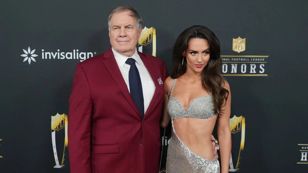 Bill Belichick’s girlfriend clarifies jewelry drama, reveals dress motivation