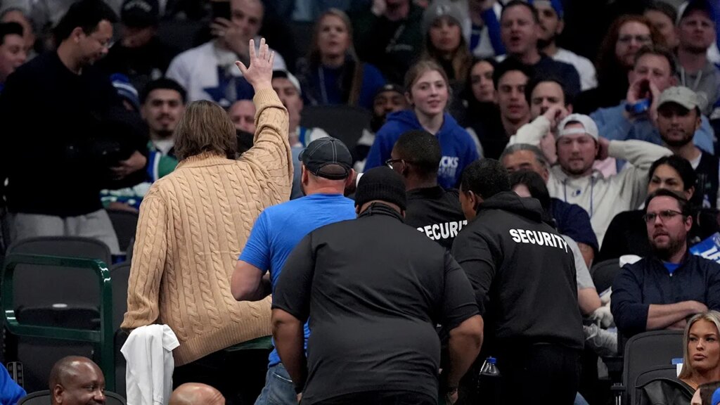 Mavericks fans ejected over ‘Fire Nico’ protests amid growing animosity over Luka Doncic trade