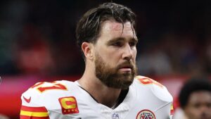 Chiefs’ Travis Kelce makes no mention of NFL future in latest podcast episode