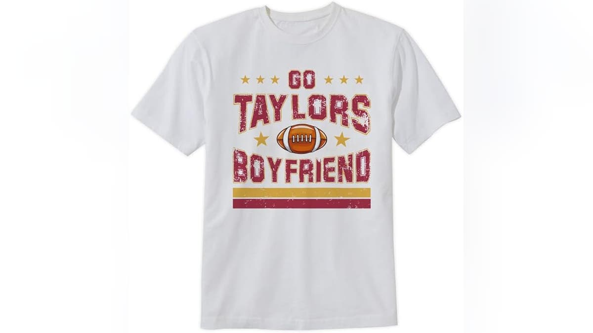 Support Taylor's boyfriend on game day. 