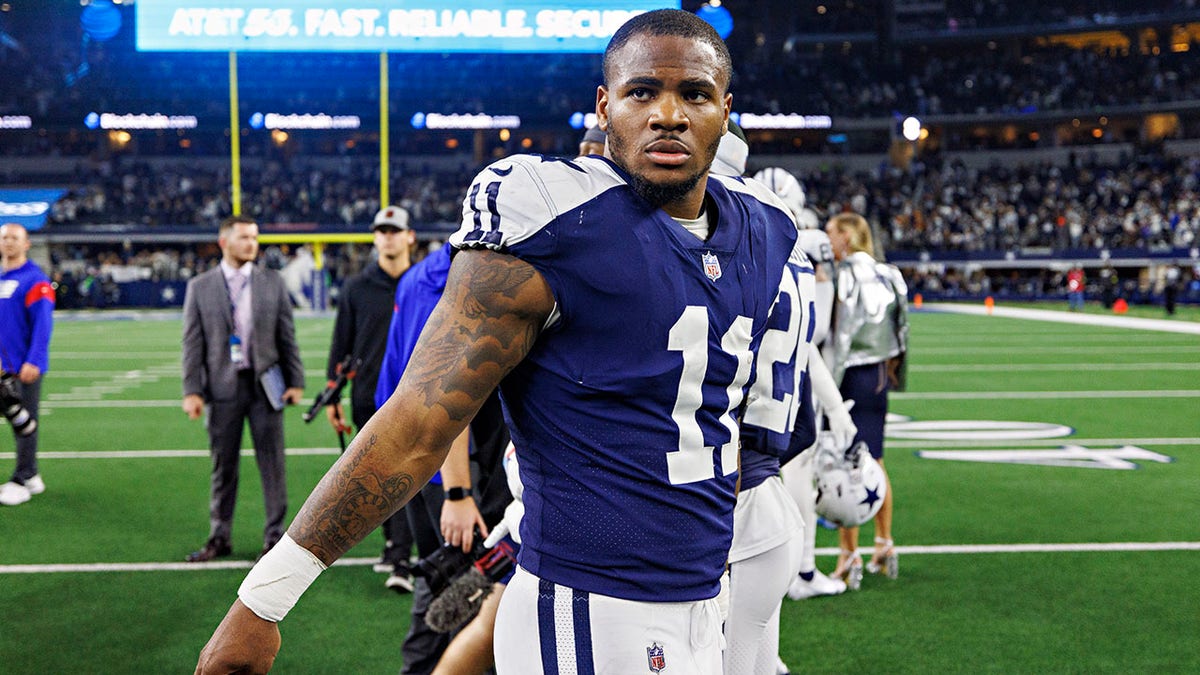 Micah Parsons walks off the field