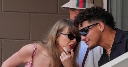 Patrick Mahomes Praises Taylor Swift for ‘Inspiring Billions and Millions of People’