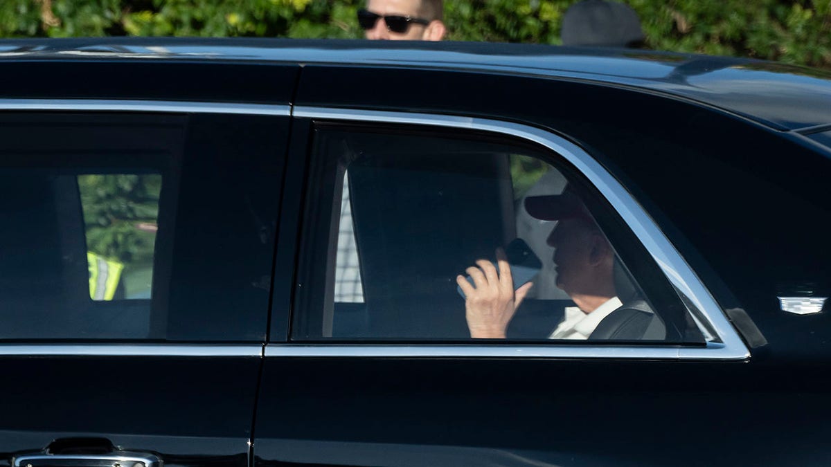 Trump leaves Florida