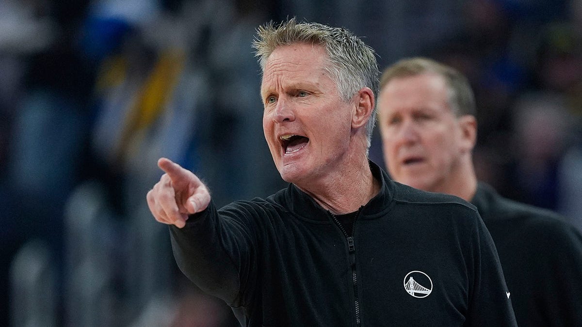 Steve Kerr points