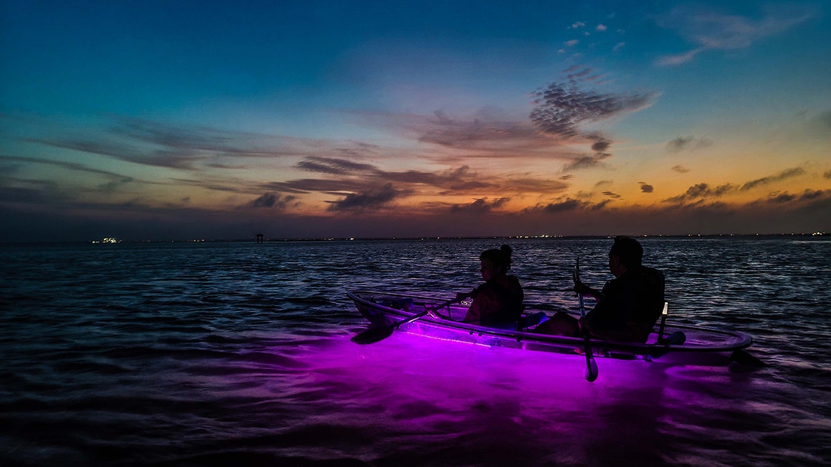 GlowRow in Texas