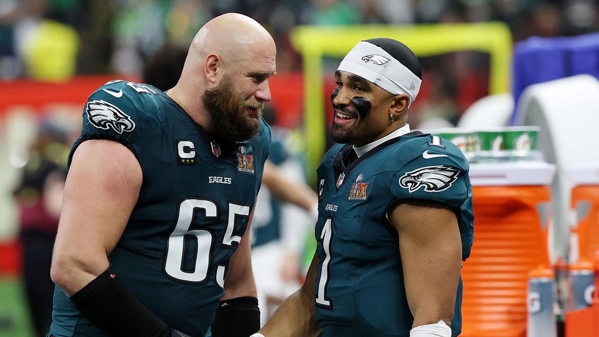 Lane Johnson speaks to Jalen Hurts