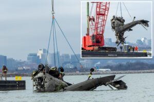 Mangled remains of downed Black Hawk helicopter pulled from the Potomac River after devastating DC crash: NTSB