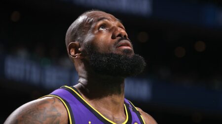 LeBron James shrugs off injury worries after exiting Lakers latest game early: ‘Not much concern’