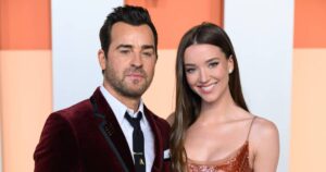 Justin Theroux Marries Fiancee Nicole Brydon Bloom in Mexico: Report