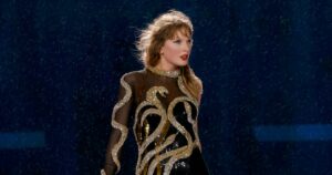 Fans Think Taylor Swift Hinted at ‘Reputation’ Rerecording With Snake Necklace