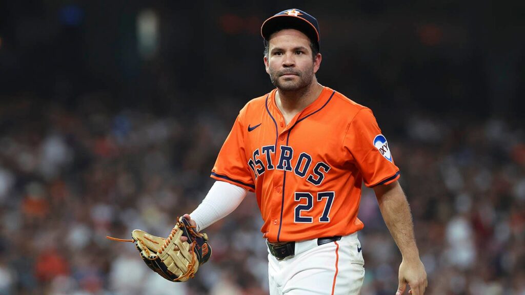 Astros’ Jose Altuve asks to be moved out of leadoff spot for bizarre reason
