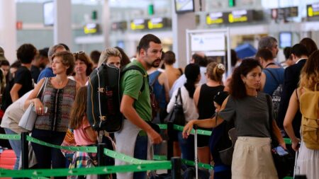 Brits will soon be allowed to use e-gates at more EU airports