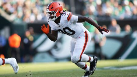 Browns’ Devin Bush charged with assault after altercation with girlfriend