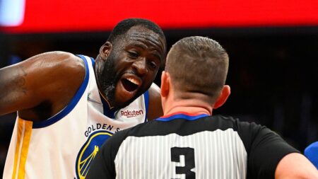 Draymond Green, 2 technical fouls away from suspension, fined ,000 for questioning officials’ ‘integrity’