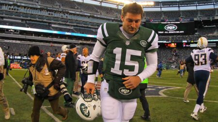 Trump praises Tim Tebow for NFL success ‘despite being on the Jets’