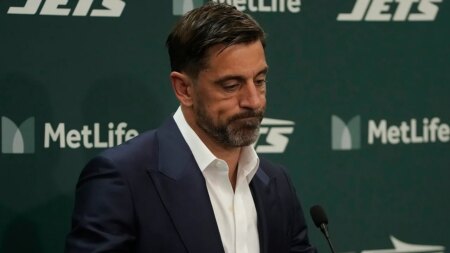 Aaron Rodgers says people close to him have been dealing with cancer amid delay of NFL return