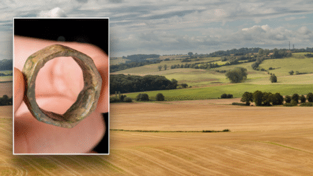 Ancient Roman’s ‘mishap’ leads to rare jewelry discovery in British countryside