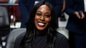 ESPN analyst apologizes for remarks on WNBA’s probe into alleged racist comments from fans