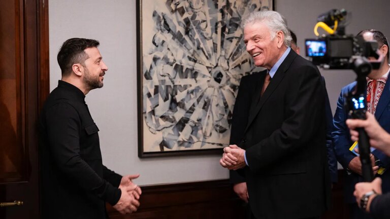 Franklin Graham meets with Zelenskyy in Berlin, offers prayer as Russia-Ukraine war escalates