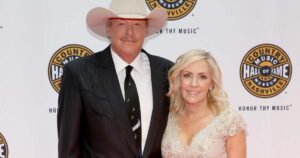 Alan Jackson and Wife Denise Jackson’s Relationship Timeline: Inside Their 40-Plus Year Love Story