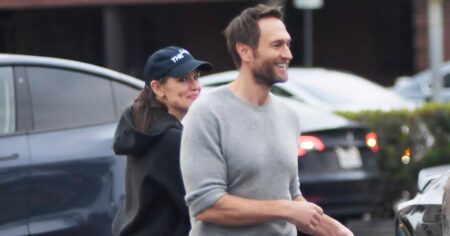 Jennifer Garner and Boyfriend John Miller Are All in Smiles During Rare Public Sighting