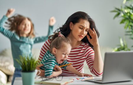 Millennial moms get shockingly small amount of time to themselves a day: survey