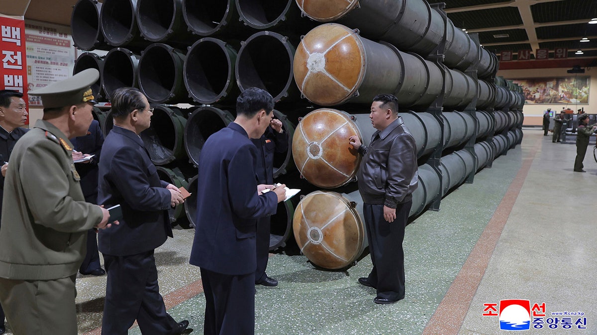 Kim Jong Un visits weapons factory