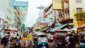 Tourists in Thailand blocked from crossing border into Cambodia