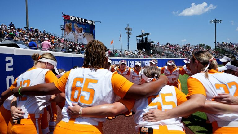 Tennessee softball escapes WCWS elimination game with win over UCLA despite controversial game-tying homer