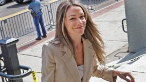 Karen Read’s silence in murder trial raises stakes for defense