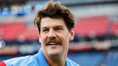 Ex-NFL star Taylor Lewan has ‘worst day of my athletic life’ with disastrous first pitch