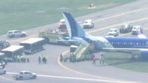 JetBlue aircraft rolls off runway while landing at Boston’s Logan Airport