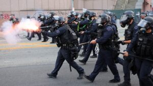 Florida sheriff fires off blunt message to violent anti-Trump protesters: ‘We will kill you graveyard dead’
